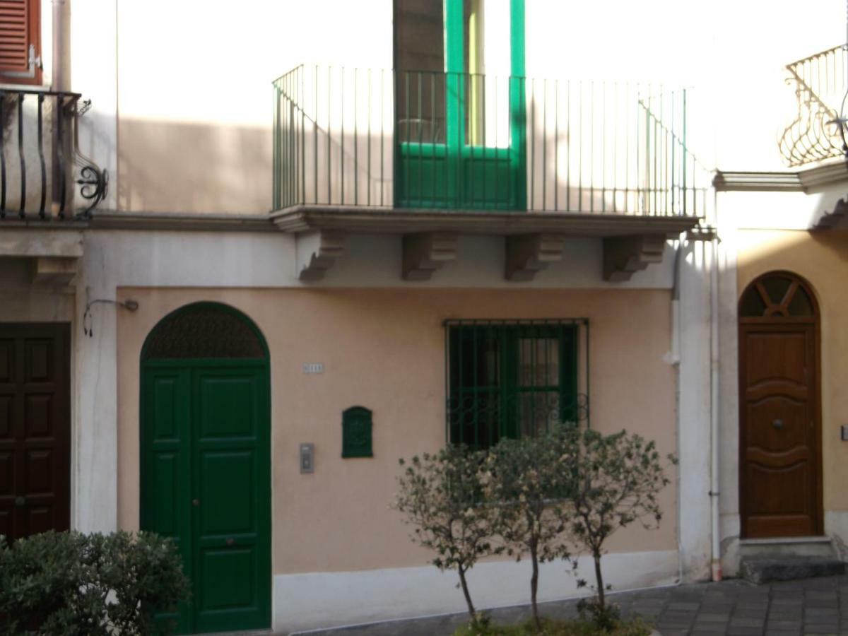 הוילה Centrostoricolipari מראה חיצוני תמונה